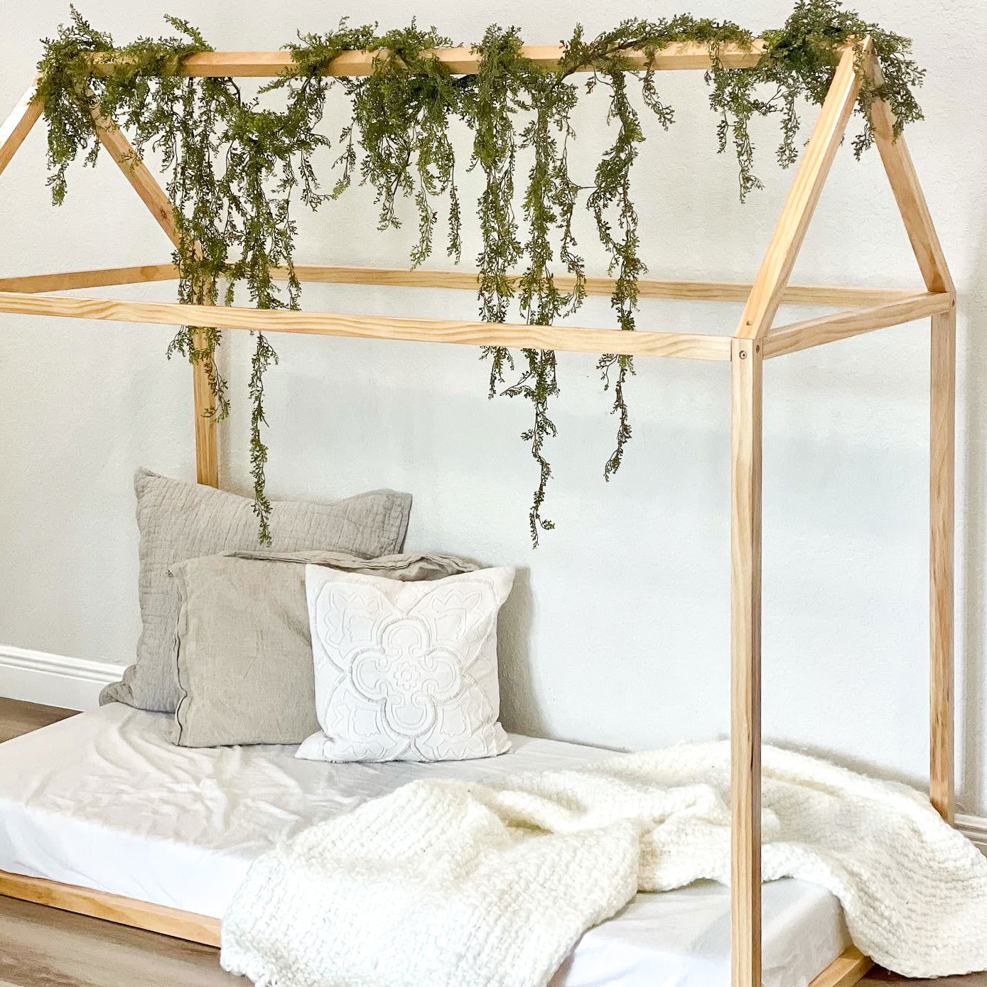 Montessori House Bed - Natural CuteNest